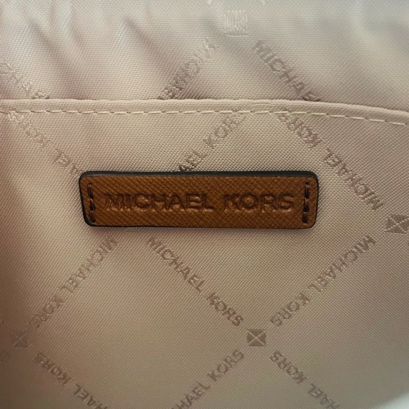 MICHAEL KORS 🍁 Clutch / Wristlet / Wallet 🍁 NWT - Picture 6 of 11